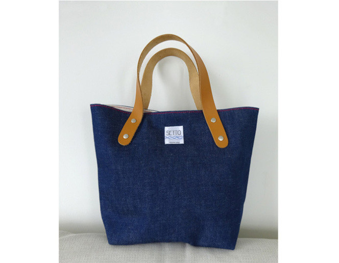 【　LEATHER HANDLE INDIGO TOTE　】