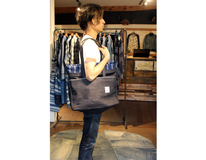 【　INDIGO FOLD TOTE BAG　】